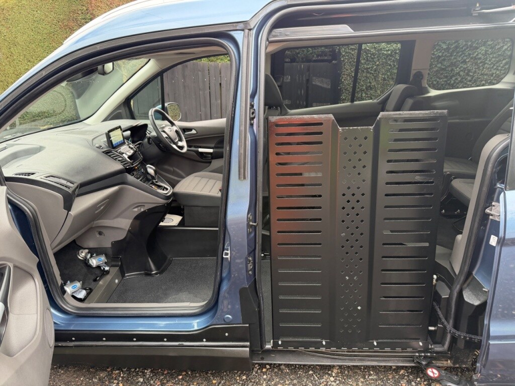 Used Ford Grand Tourneo Connect 2022 for sale - 77355008: Photo 6