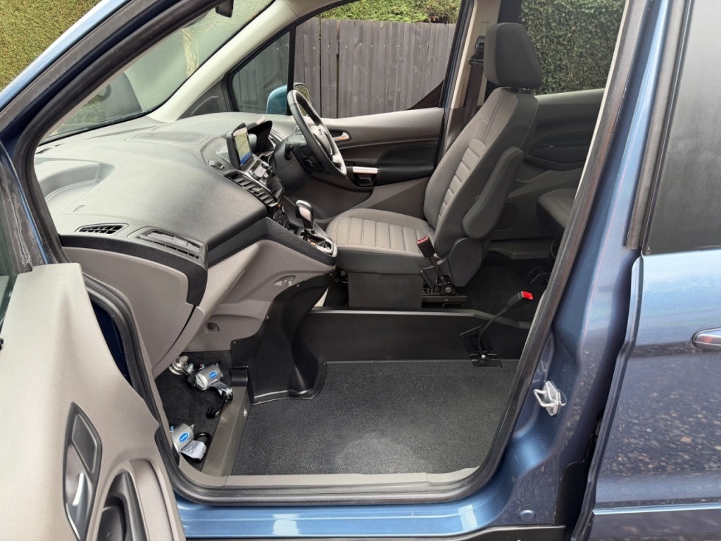 Used Ford Grand Tourneo Connect 2022 for sale - 77355008: Photo 7