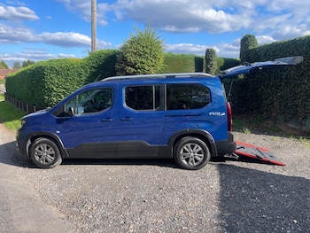 Used Peugeot Rifter 2022 for sale - 77931510: Photo