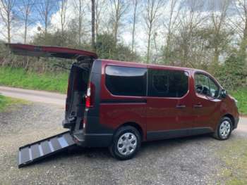 2023 - SL28 Blue dCi 110 Business WHEELCHAIR ACCESSIBLE VEHICLE 4 SEATS 5-Door
