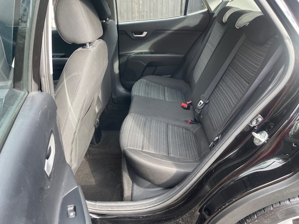Used Kia Stonic 2018 for sale - 76028834: Photo 10