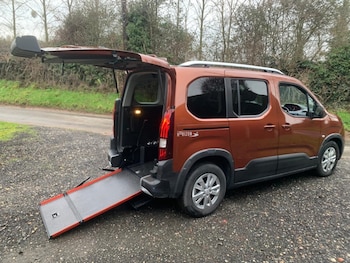 2021 - 1.5 BlueHDi 100 Allure 5dr