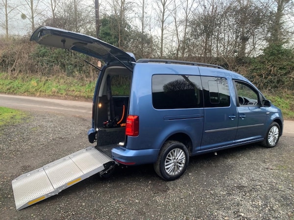 Used Volkswagen Caddy Maxi Life 2019 for sale - 73528611: Photo 1