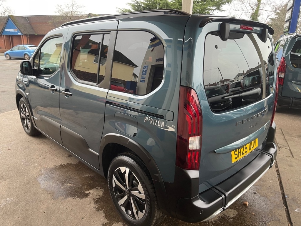 Used Peugeot Rifter 2025 for sale - 77034353: Photo 10