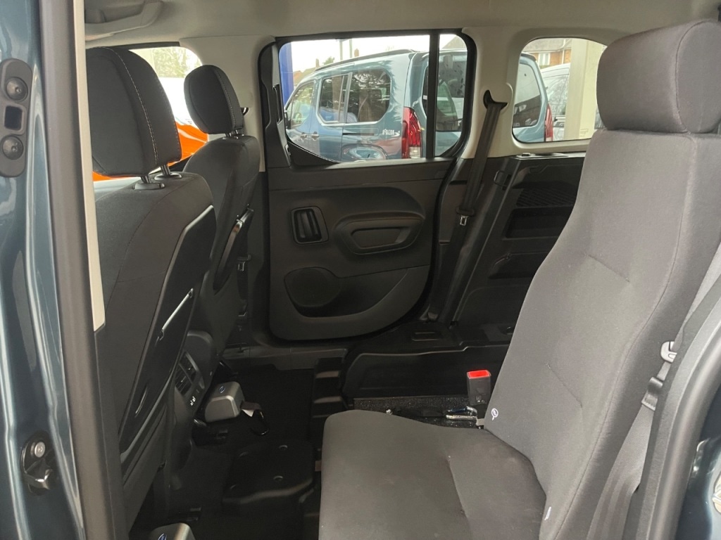 Used Peugeot Rifter 2025 for sale - 77034353: Photo 11