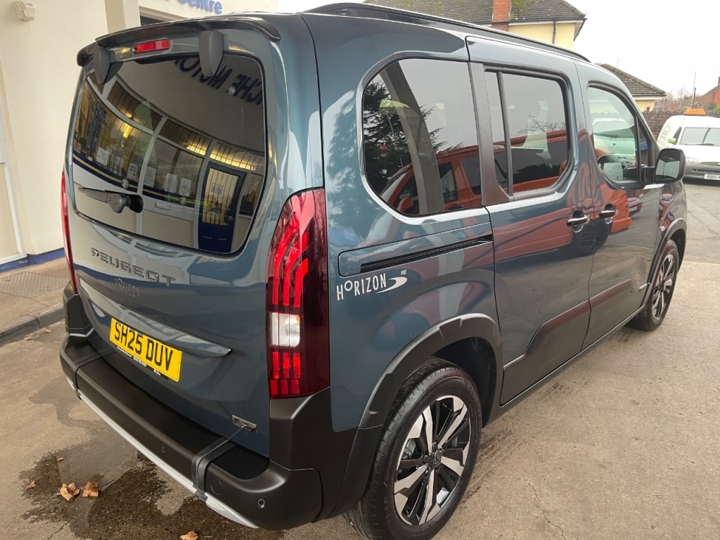 Used Peugeot Rifter 2025 for sale - 77034353: Photo 12