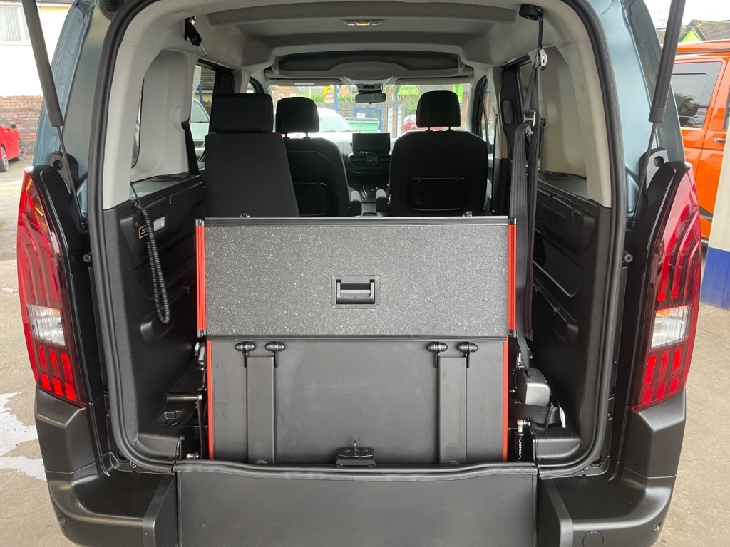 Used Peugeot Rifter 2025 for sale - 77034353: Photo 13