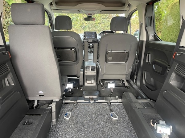Used Peugeot Rifter 2020 for sale - 76209931: Photo 3