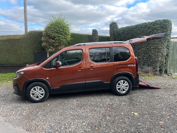 Used Peugeot Rifter 2020 for sale - 76209931: Photo 4