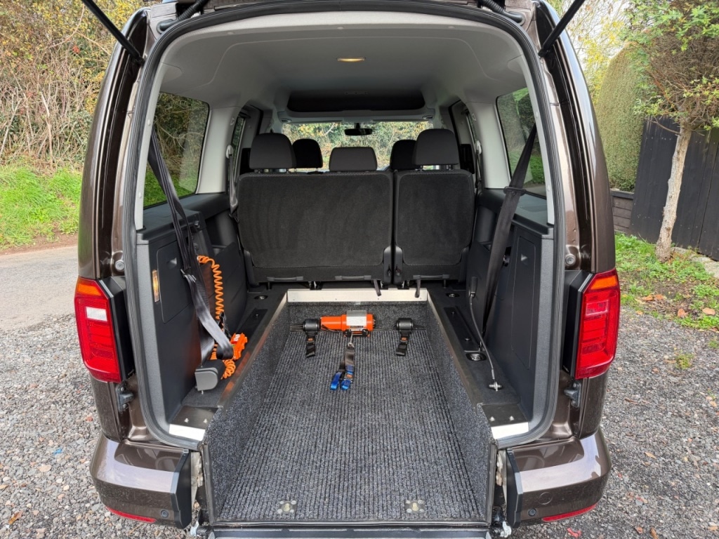 Used Volkswagen Caddy Maxi Life 2019 for sale - 77990229: Photo 2