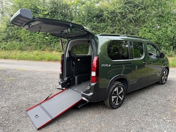 Used Peugeot Rifter 2024 for sale - 78886470: Photo