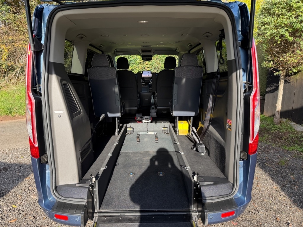 Used Ford Tourneo Custom 2022 for sale - 76303208: Photo 2