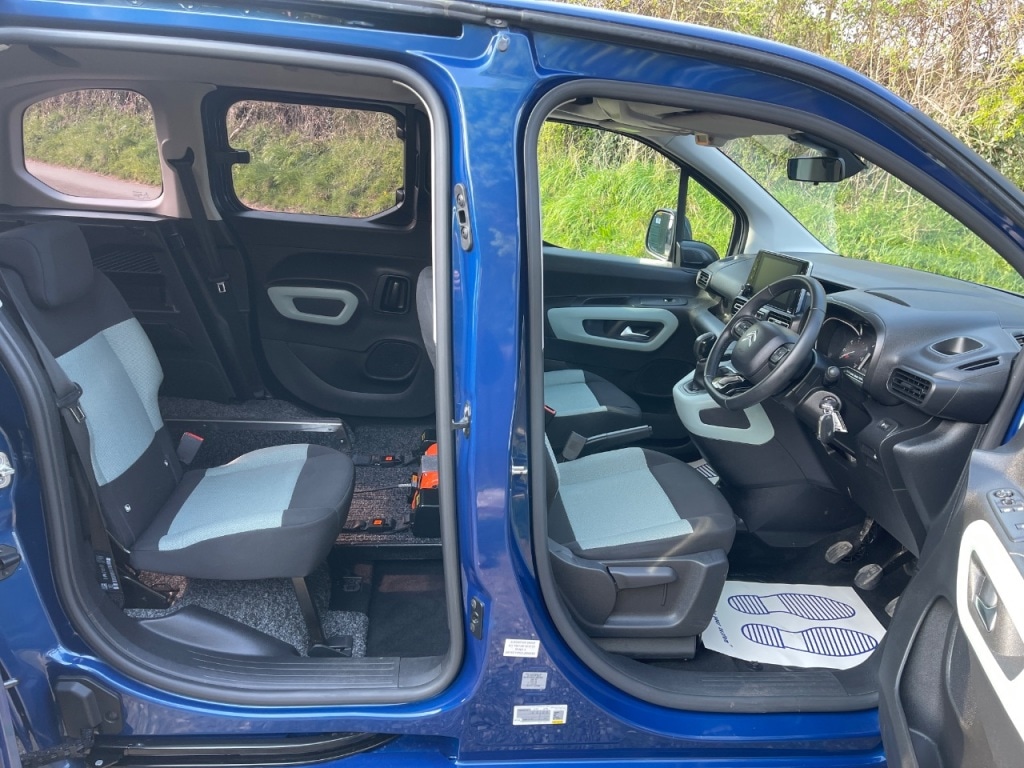 Vehicle 14