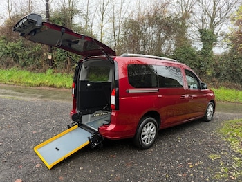 2024 - 2.0 EcoBlue Titanium 5dr Auto [7 seat]