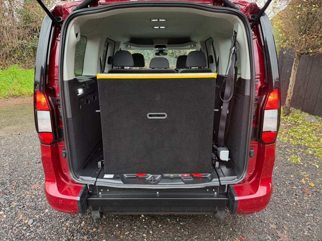 Used Ford Tourneo Connect 2024 for sale - 76863128: Photo 6