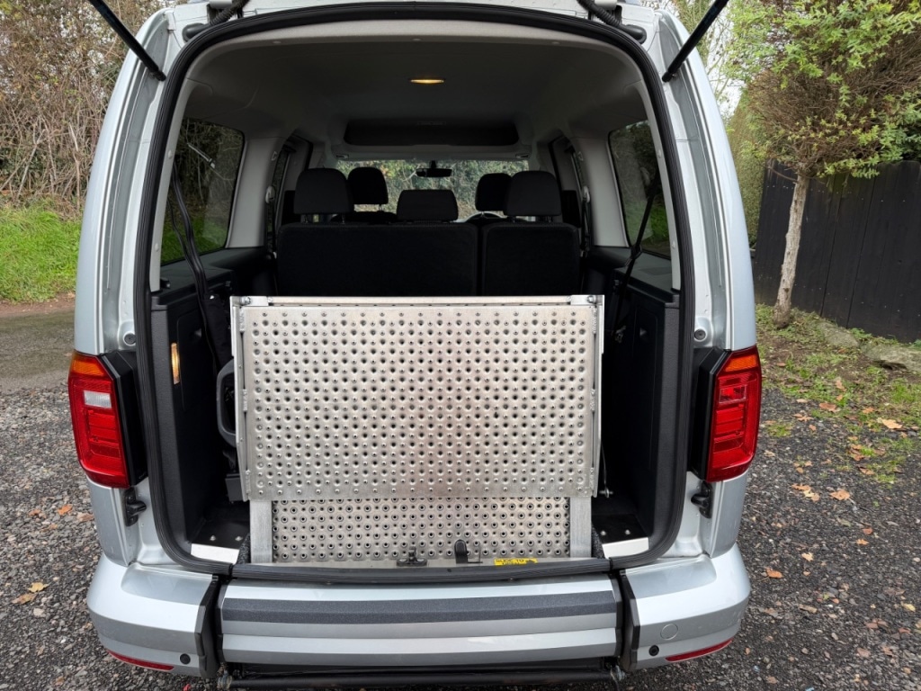 Used Volkswagen Caddy Maxi Life 2021 for sale - 77990242: Photo 4