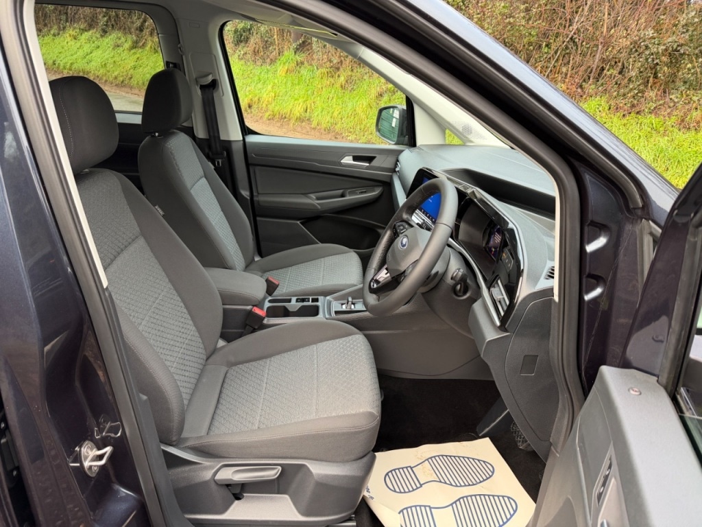 Used Ford Grand Tourneo Connect 2025 for sale - 77211643: Photo 15