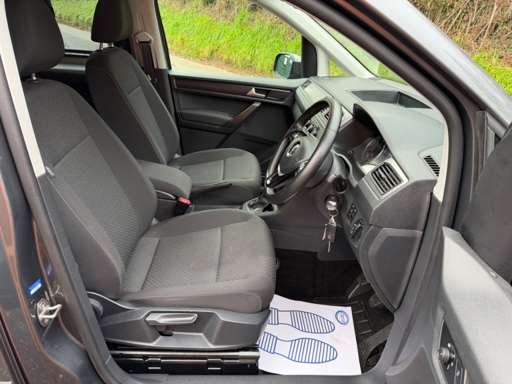 Used Volkswagen Caddy Maxi Life 2020 for sale - 76693171: Photo 15