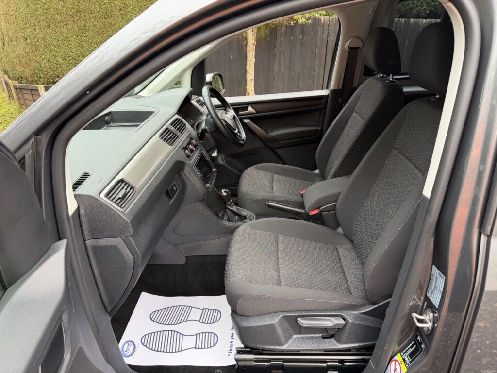 Used Volkswagen Caddy Maxi Life 2020 for sale - 76693171: Photo 9