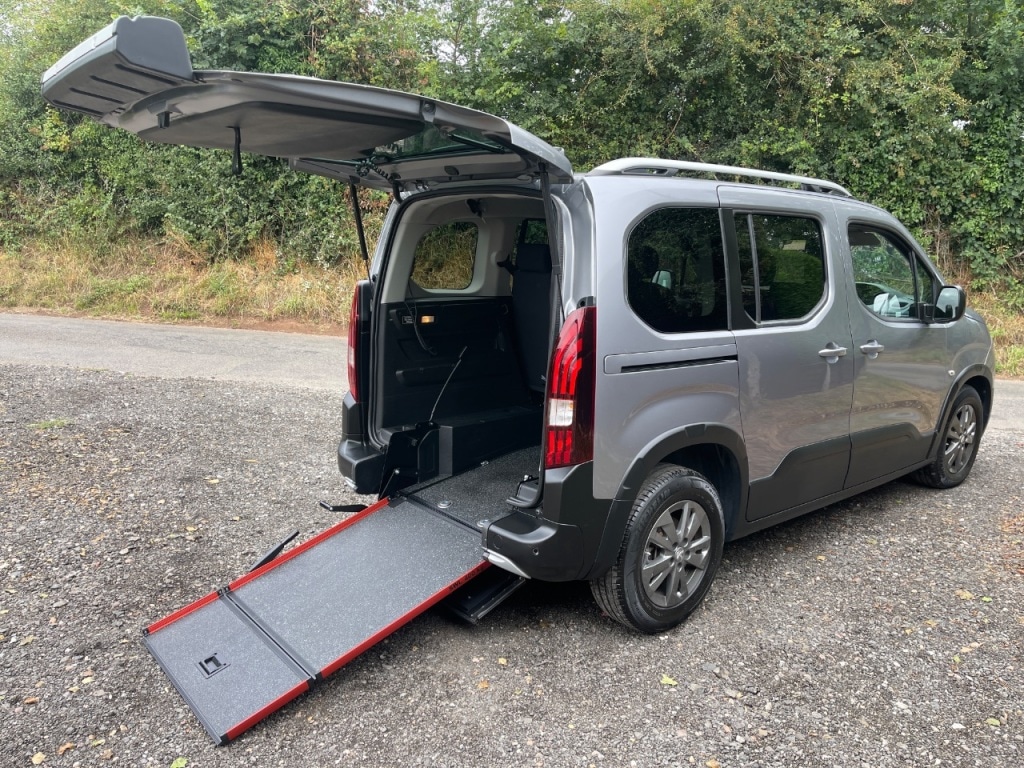 Used Peugeot Rifter 2022 for sale - 76345099: Photo 1