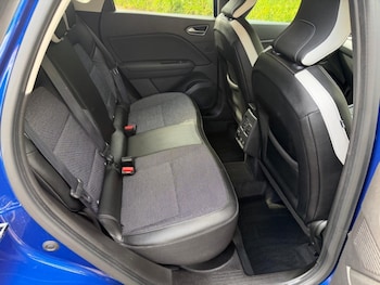 Used Renault Captur 2020 for sale - 78500395: Photo