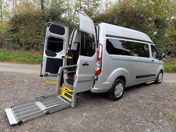 2024 - 2.0 EcoBlue 130ps High Roof AUTOMATIC WHEELCHAIR ACCESSIBLE VEHICLE 5 SEATS 5-Door