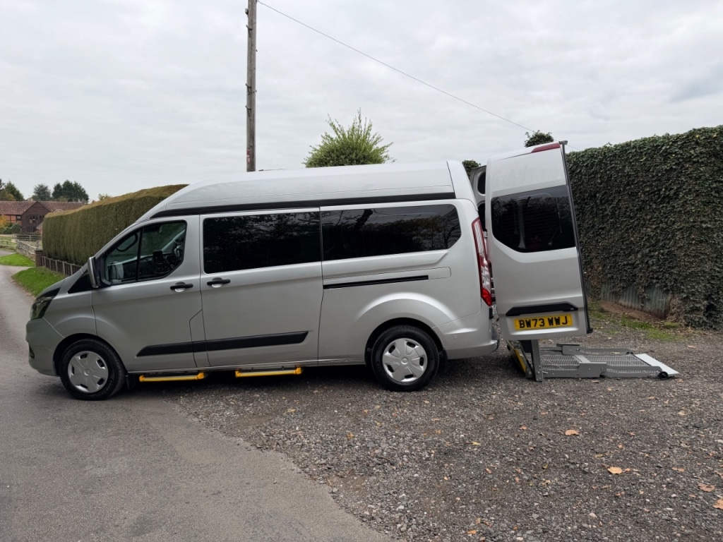 Used Ford Transit Custom 2024 for sale - 76255833: Photo 2