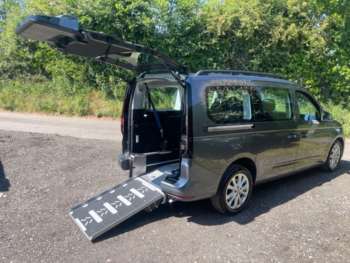 2024 - 2.0 TDI 122 Life 5dr DSG AUTOMATIC WHEELCHAIR ACCESSIBLE VEHICLE 5 SEATS