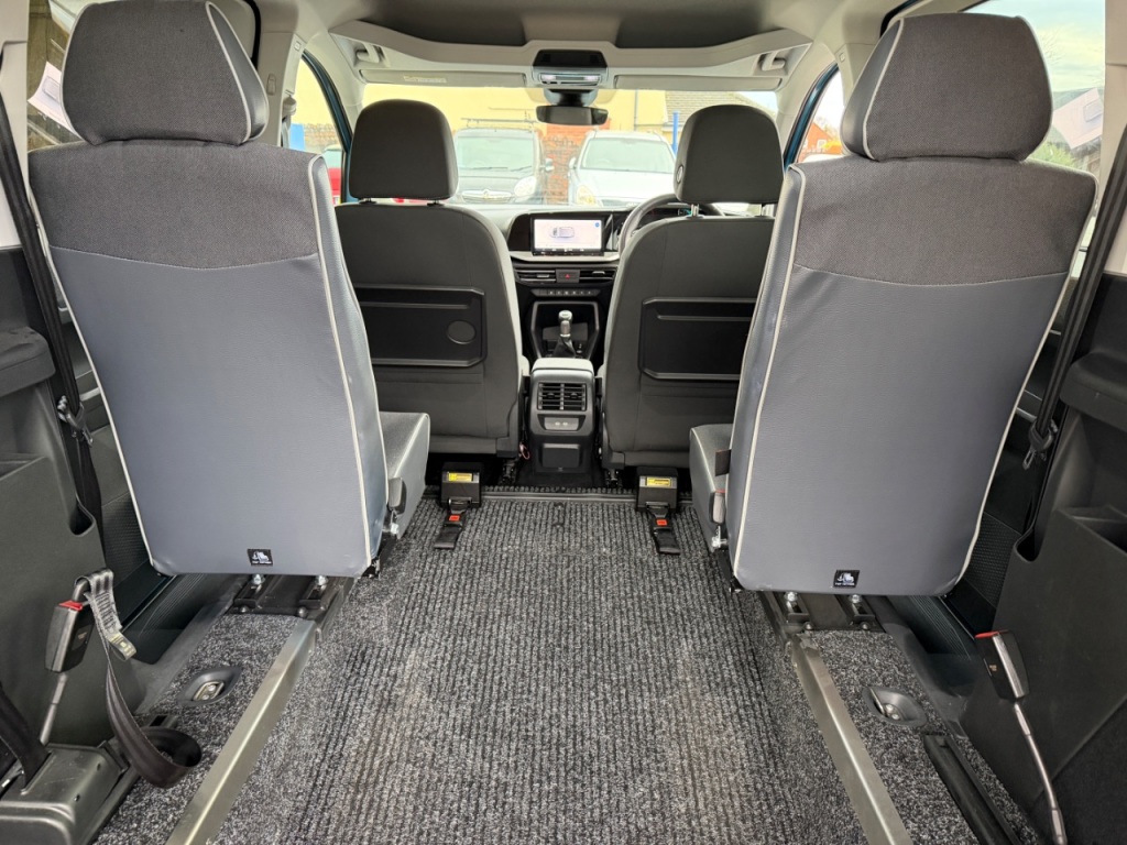 Used Ford Tourneo Connect 2024 for sale - 77187704: Photo 3