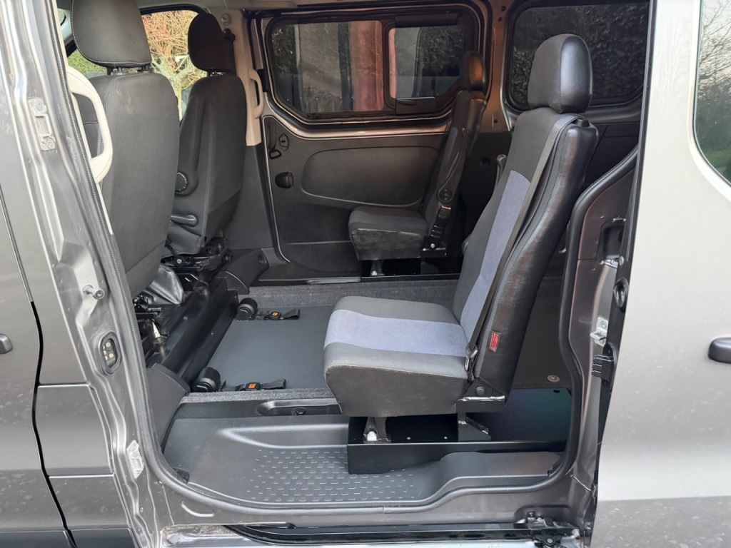 Used Vauxhall Vivaro 2018 for sale - 76985461: Photo 8