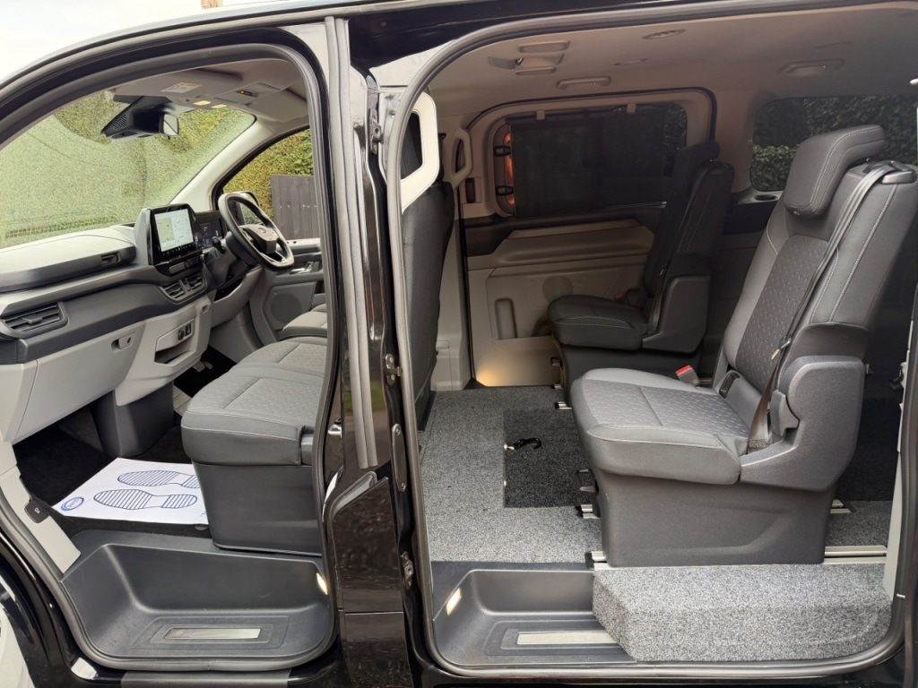 Used Ford Tourneo Custom 2025 for sale - 76863129: Photo 9