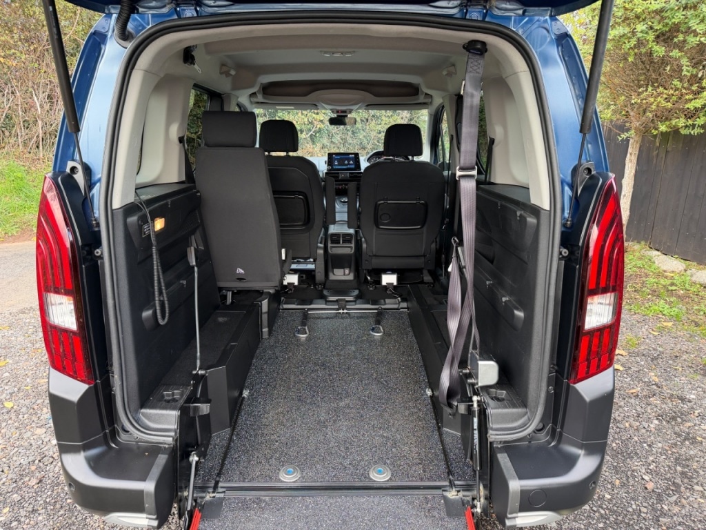 Used Peugeot Rifter 2020 for sale - 76355937: Photo 2