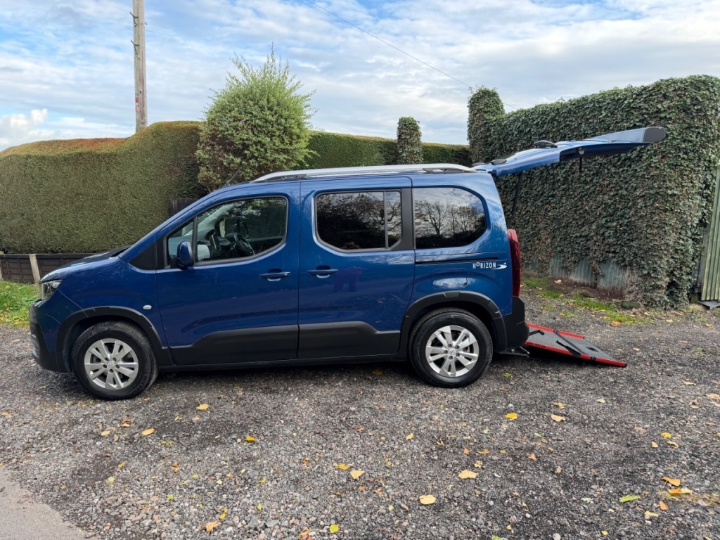 Used Peugeot Rifter 2020 for sale - 76355937: Photo 4