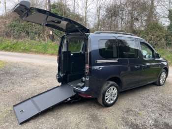 2024 - 2.0 TDI Life 5dr WHEELCHAIR ACCESSIBLE VEHICLE 3 SEATS