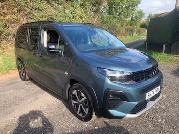 Used Peugeot Rifter 2025 for sale - 76197137: Photo 4