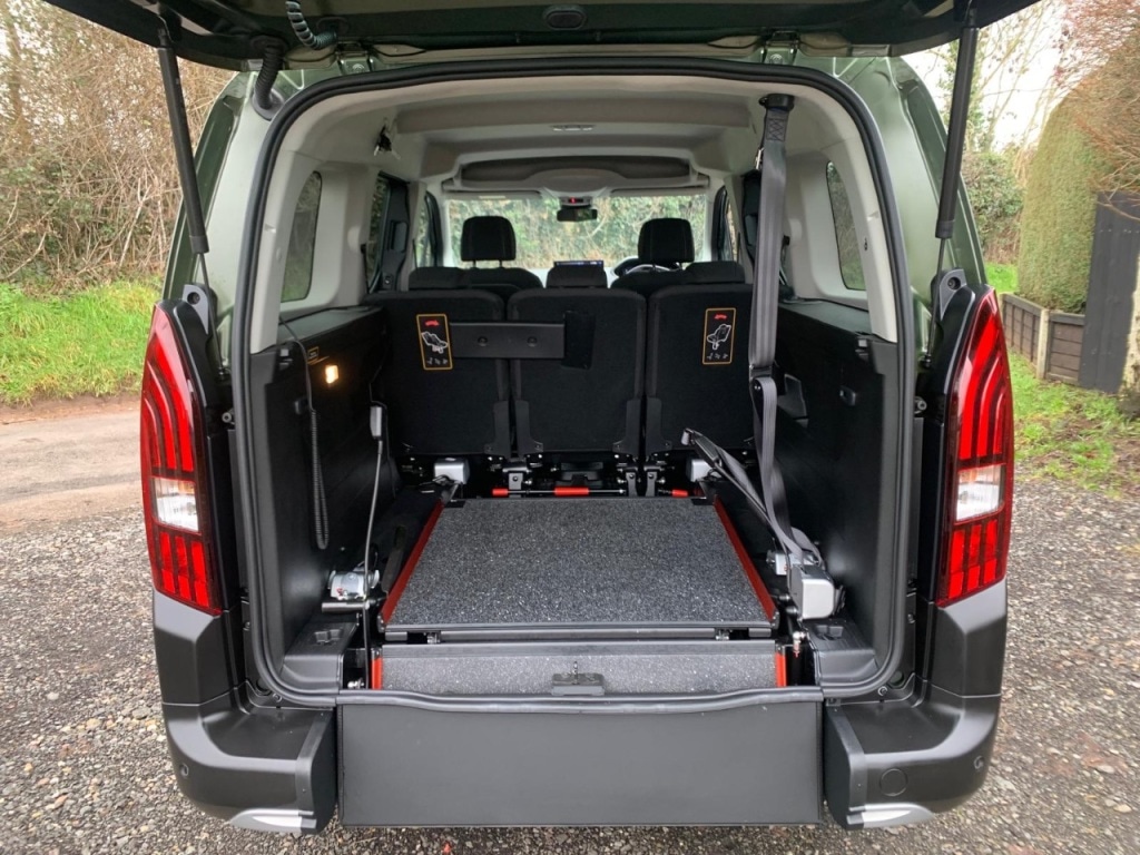 Used Peugeot Rifter 2024 for sale - 77368145: Photo 16