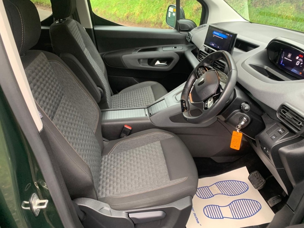 Used Peugeot Rifter 2024 for sale - 77368145: Photo 4