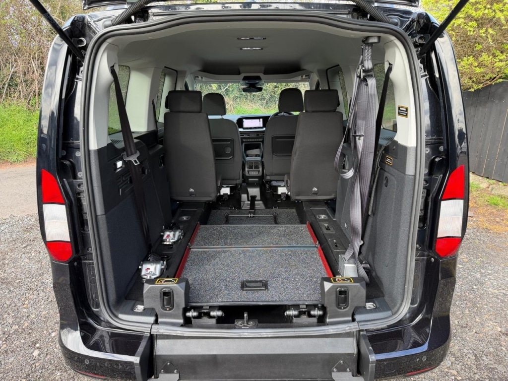 Used Ford Tourneo Connect 2024 for sale - 78025970: Photo 15