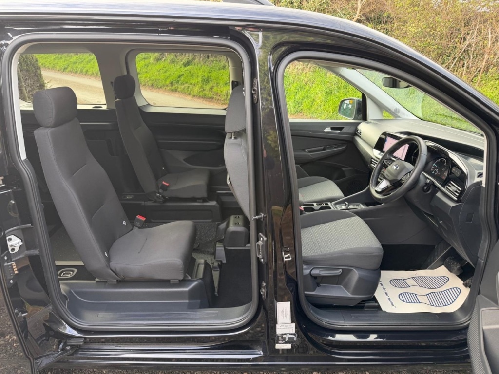 Used Ford Tourneo Connect 2024 for sale - 78025970: Photo 4