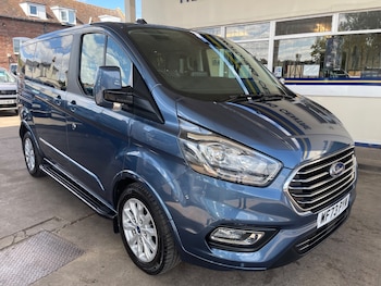 Used Ford Tourneo Custom 2023 for sale - 79342565: Photo