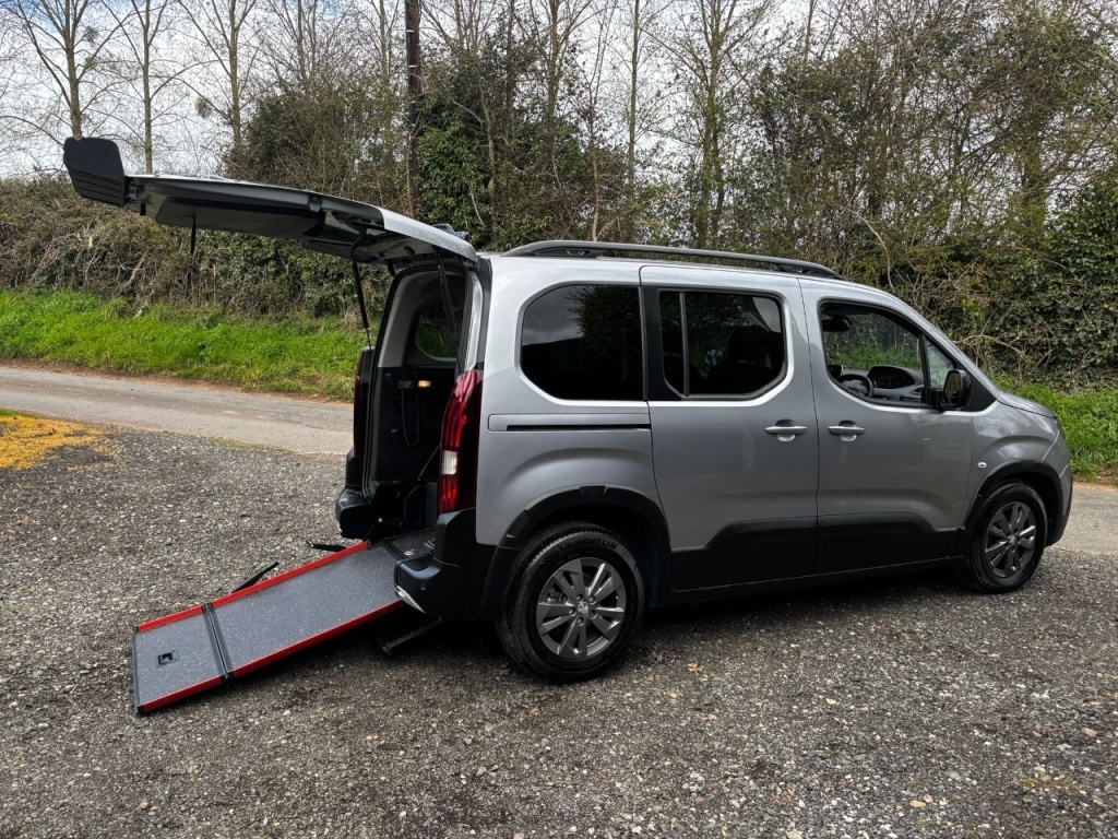 Used Peugeot Rifter 2023 for sale - 78068019: Photo 1