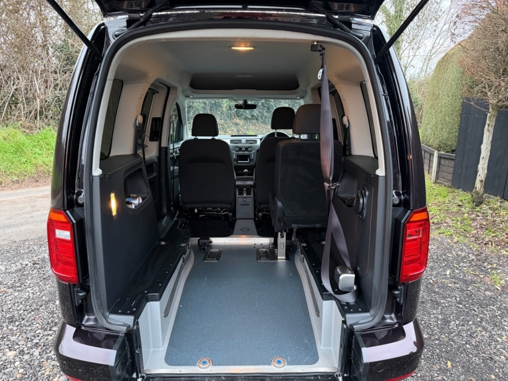 Used Volkswagen Caddy Life 2021 for sale - 77006603: Photo 2