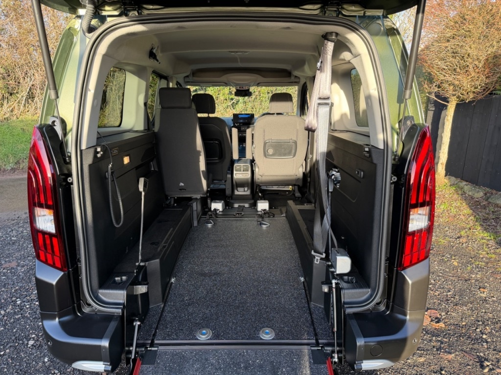 Used Peugeot Rifter 2025 for sale - 77117987: Photo 2