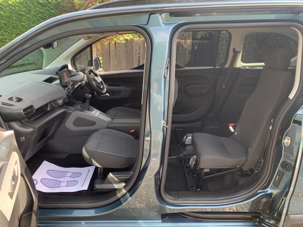 Used Peugeot Rifter 2025 for sale - 78190829: Photo 4