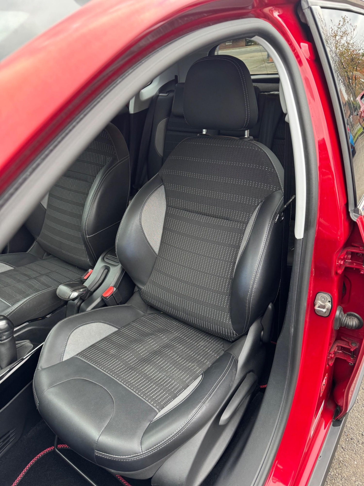 Used Peugeot 2008 2017 for sale - 76307787: Photo 14