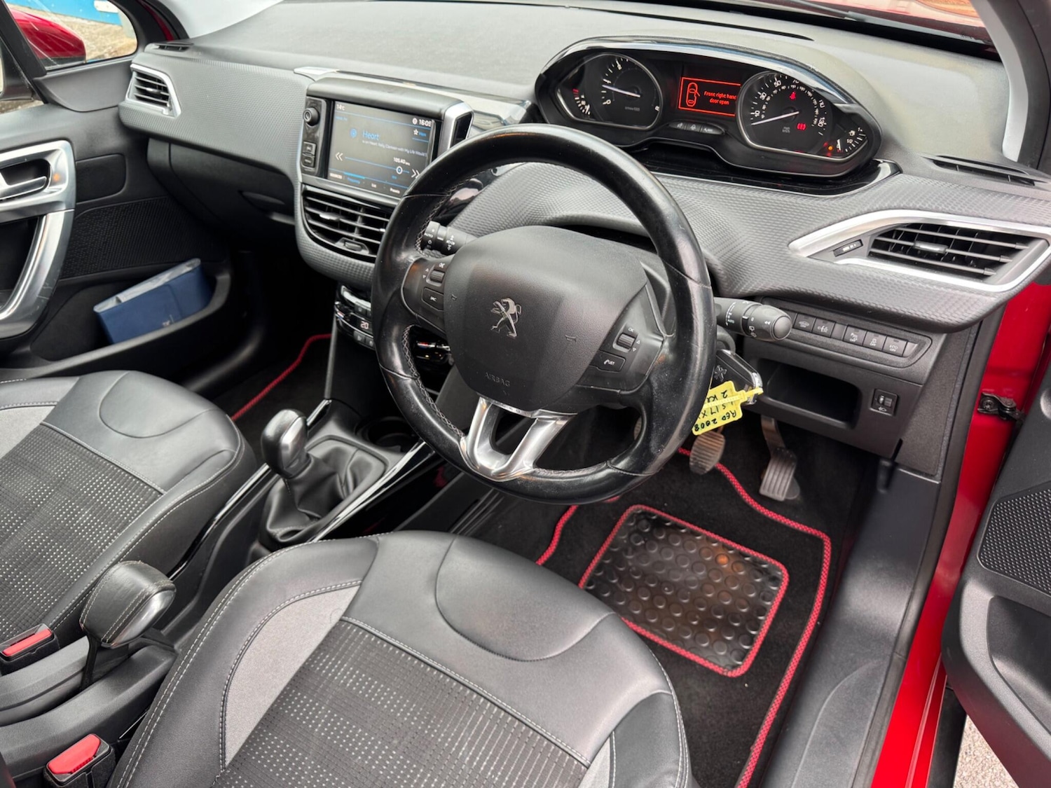 Used Peugeot 2008 2017 for sale - 76307787: Photo 9