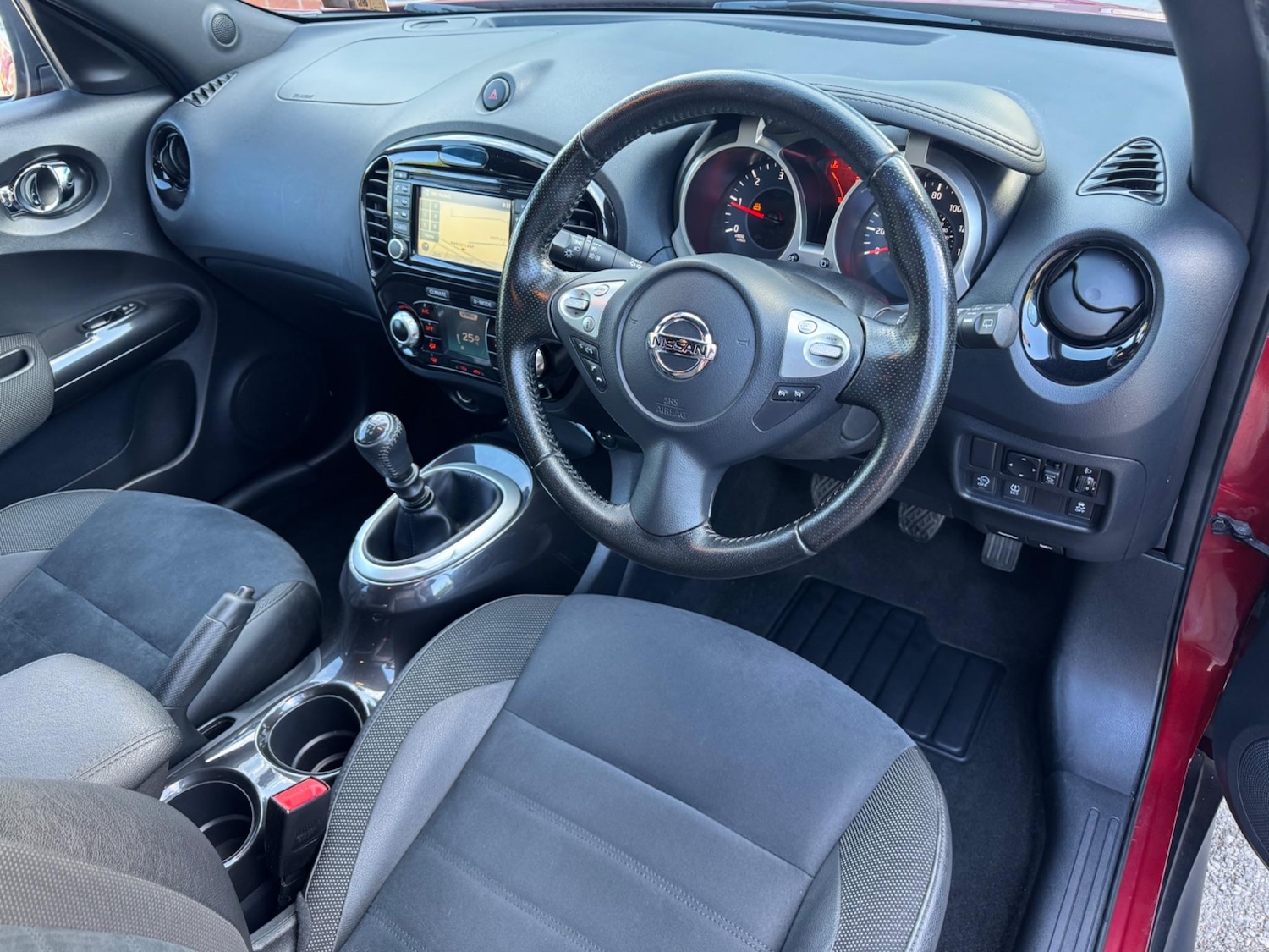 Used Nissan Juke for sale - 76701353: Photo 9