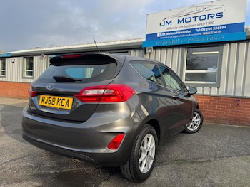 Used Ford Fiesta 2018 for sale - 76620383: Photo