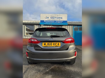 Used Ford Fiesta 2018 for sale - 76620383: Photo