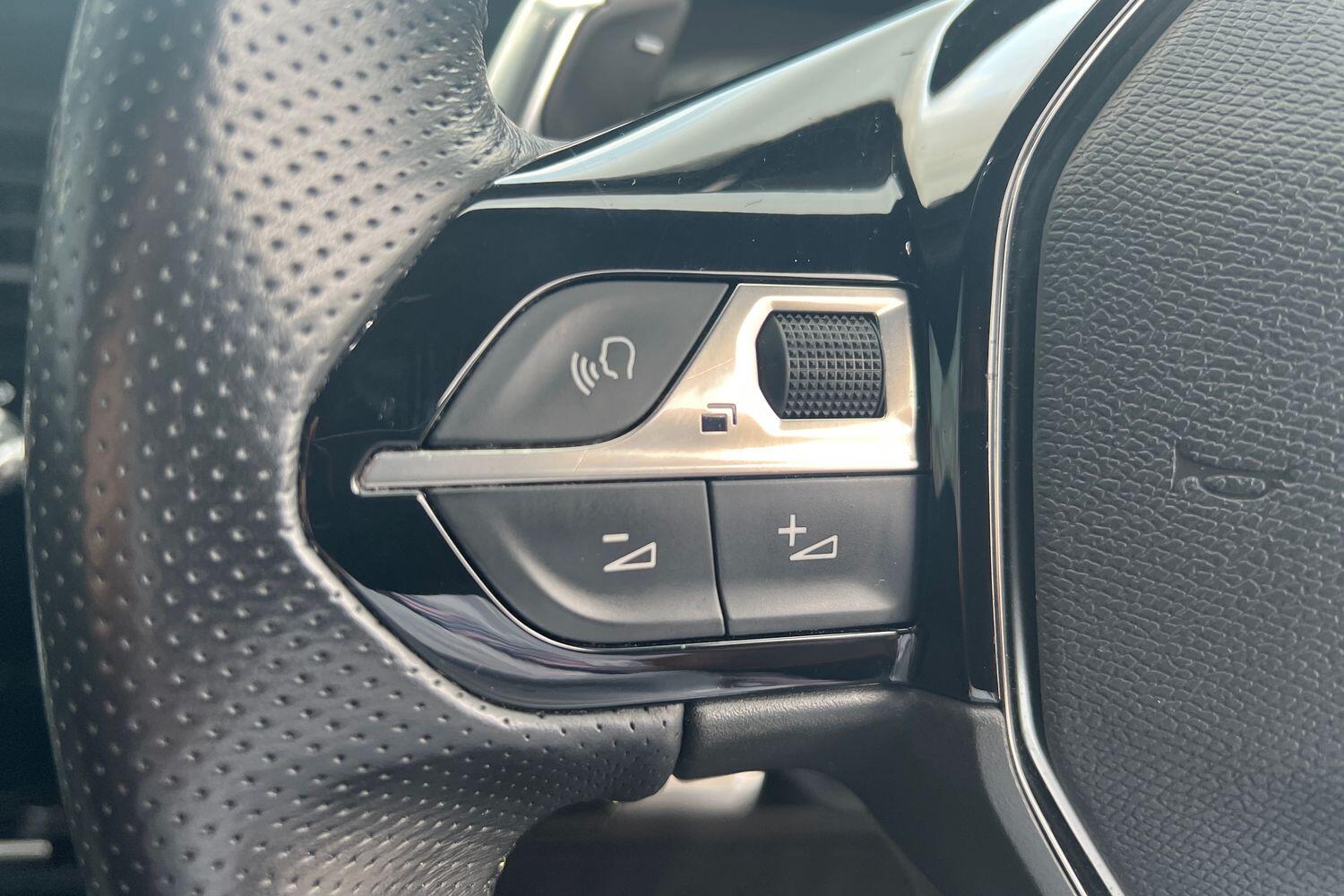 Used Peugeot 2008 2021 for sale - 76513102: Photo 21